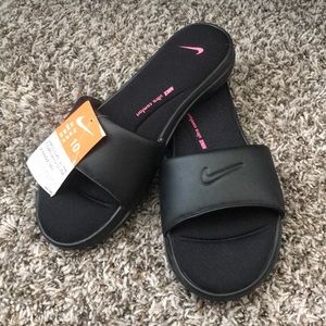 Nike slides